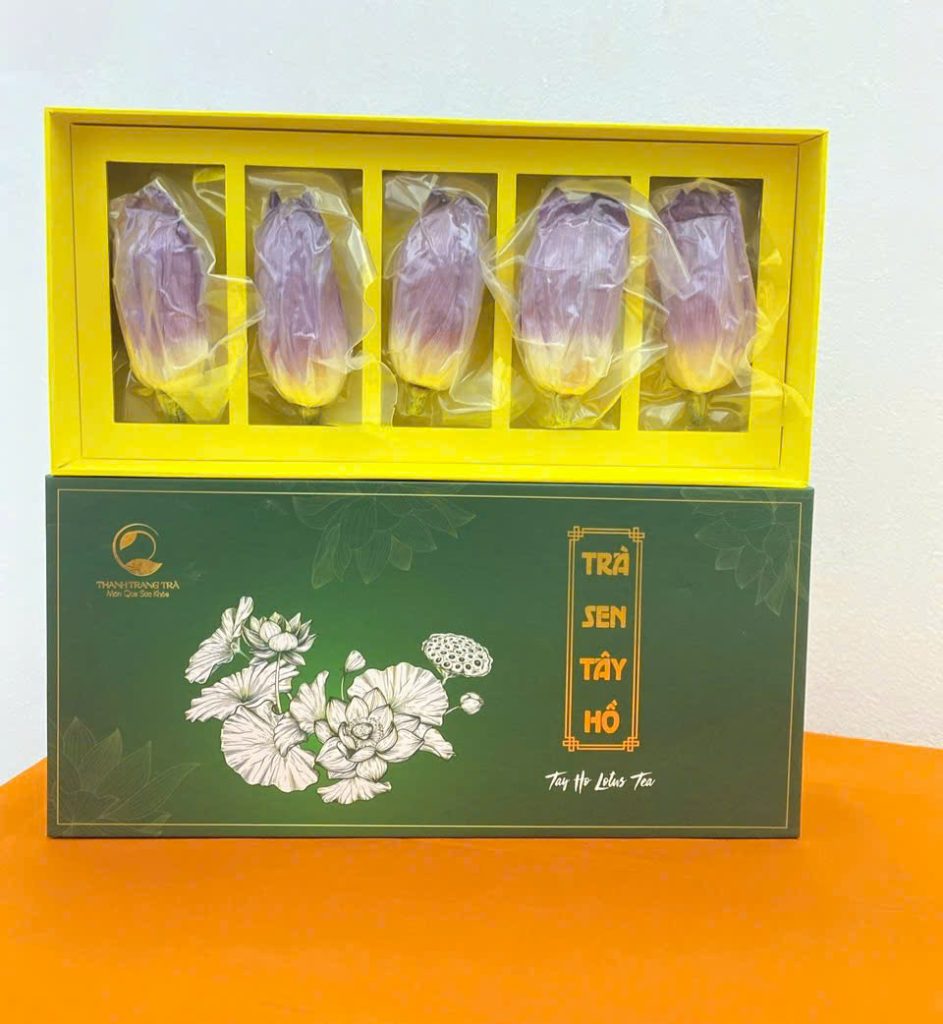 Hộp Trà Ướp Bông Sen sấy thăng hoa Cao cấp của Trà Sen Thanh Trang